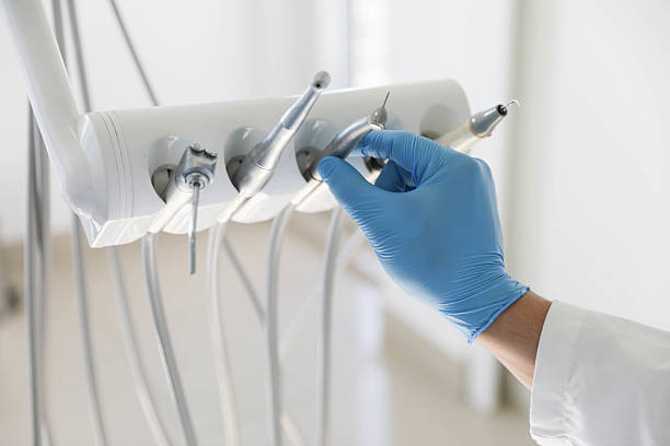 Professional Invisalign Clear Aligners technician working in New London, IA